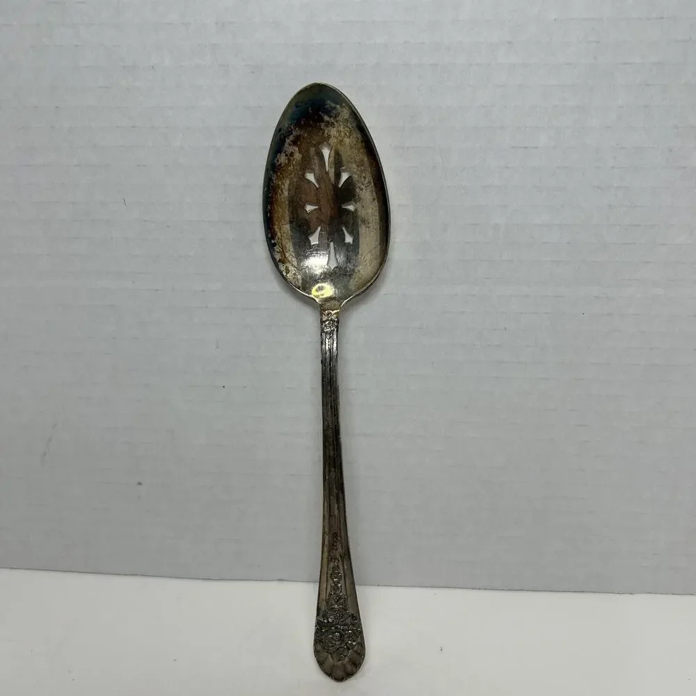 Wm Rogers Mfg. Co 1953 JUBLILEE Flatware Silver plate PIERCED SERVING SPOON 8.5”